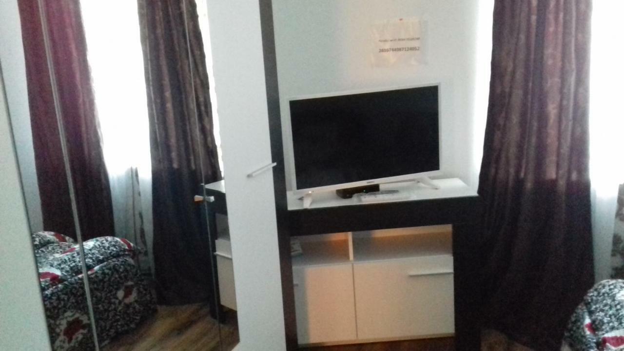 Casa Leonardo Hotell Haţeg Eksteriør bilde